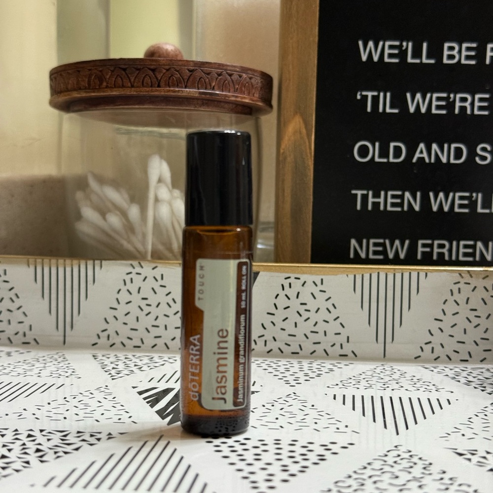 NEW doTERRA Jasmine Touch Essential Oil Roll-On